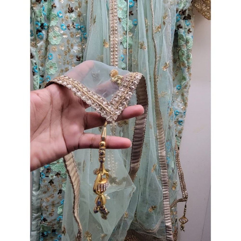 Desi Traditional Indian/Pakistani/Bangladeshi Kameez with Lehenga(Skirt) Dupatta - Picture 16 of 17